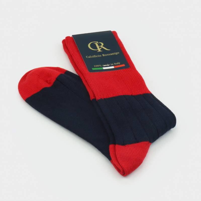 Zweifarbige Socken aus Baumwolle von Calzificio Rossanigo aus dem Piemont; Design Neil Barrett Zweifarbige Socken aus Baumwolle von Calzificio Rossanigo aus dem Piemont; Design Neil Barrett