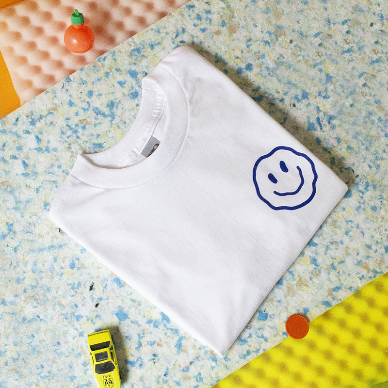 Amore Store x Ilona Hartmann „Smiley“ T-Shirt, Kinder Amore Store x Ilona Hartmann „Smiley“ T-Shirt, Kinder