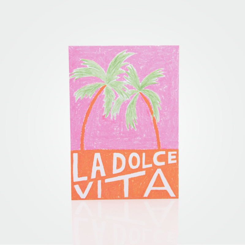 Postkarte „Dolce Vita“ von Malena Guinet – Amore Store Berlin