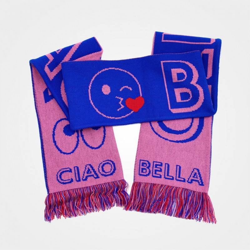 FC Amore Schal „Ciao Bella/Ciao Bello“ von Plateau Studio und Weekender Magazin FC Amore Schal „Ciao Bella/Ciao Bello“ von Plateau Studio und Weekender Magazin