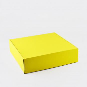 Präsentkorb „Reisevergnügen x Amore“, zugeklappt Präsentkorb „Reisevergnügen x Amore“, zugeklappt