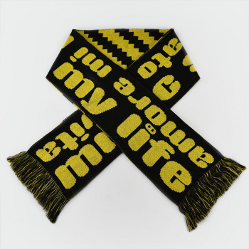 FC Amore Schal „Amore/M u s i c“ von Ata Macias