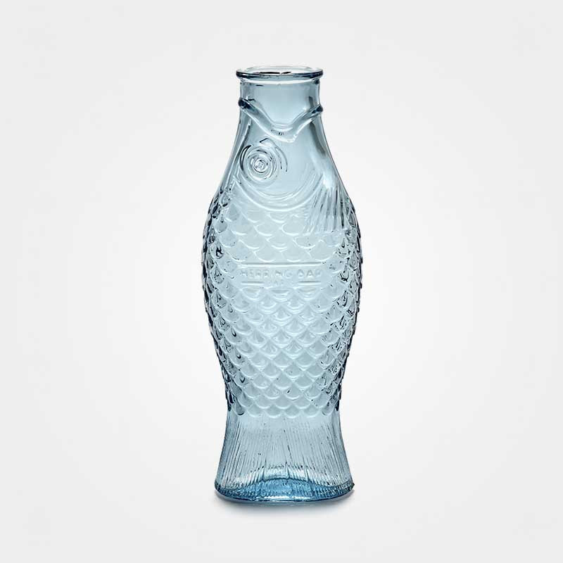 Paola Navone „Fish & Fish“ Karaffe aus Pressglas von Serax