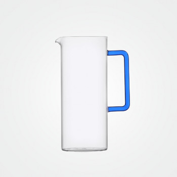 Glaskaraffe „TUBE“ von Ichendorf Milano mit blauem Henkel