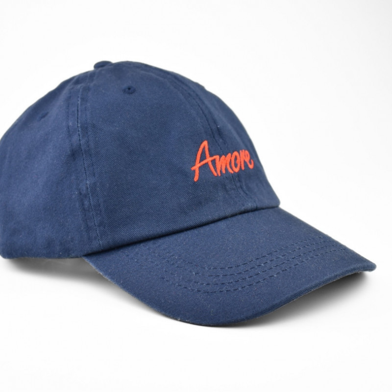 Amore Caps bestickt, in verschiedene Farben Amore Caps bestickt, in verschiedene Farben