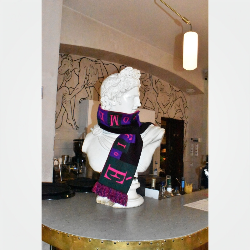 FC Amore Schal „Troppo azzurro“ von LaTigre